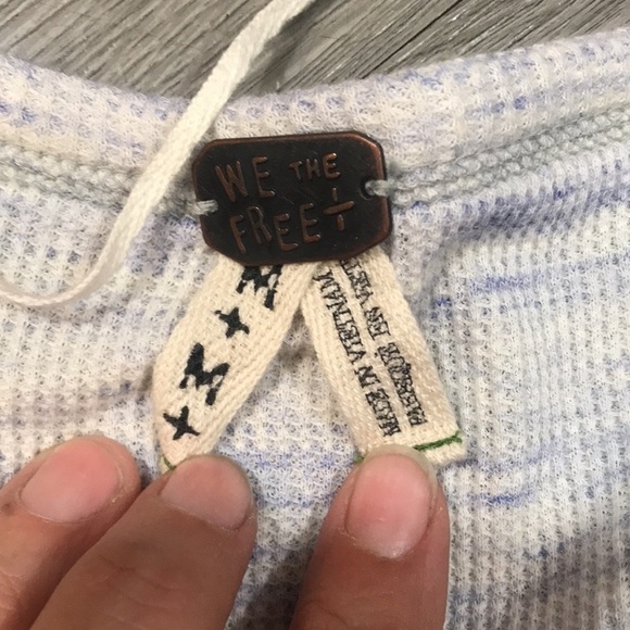 Free People We the Free NWT OB554872 1103 Ivory Blue Combo size M - Picture 8 of 11